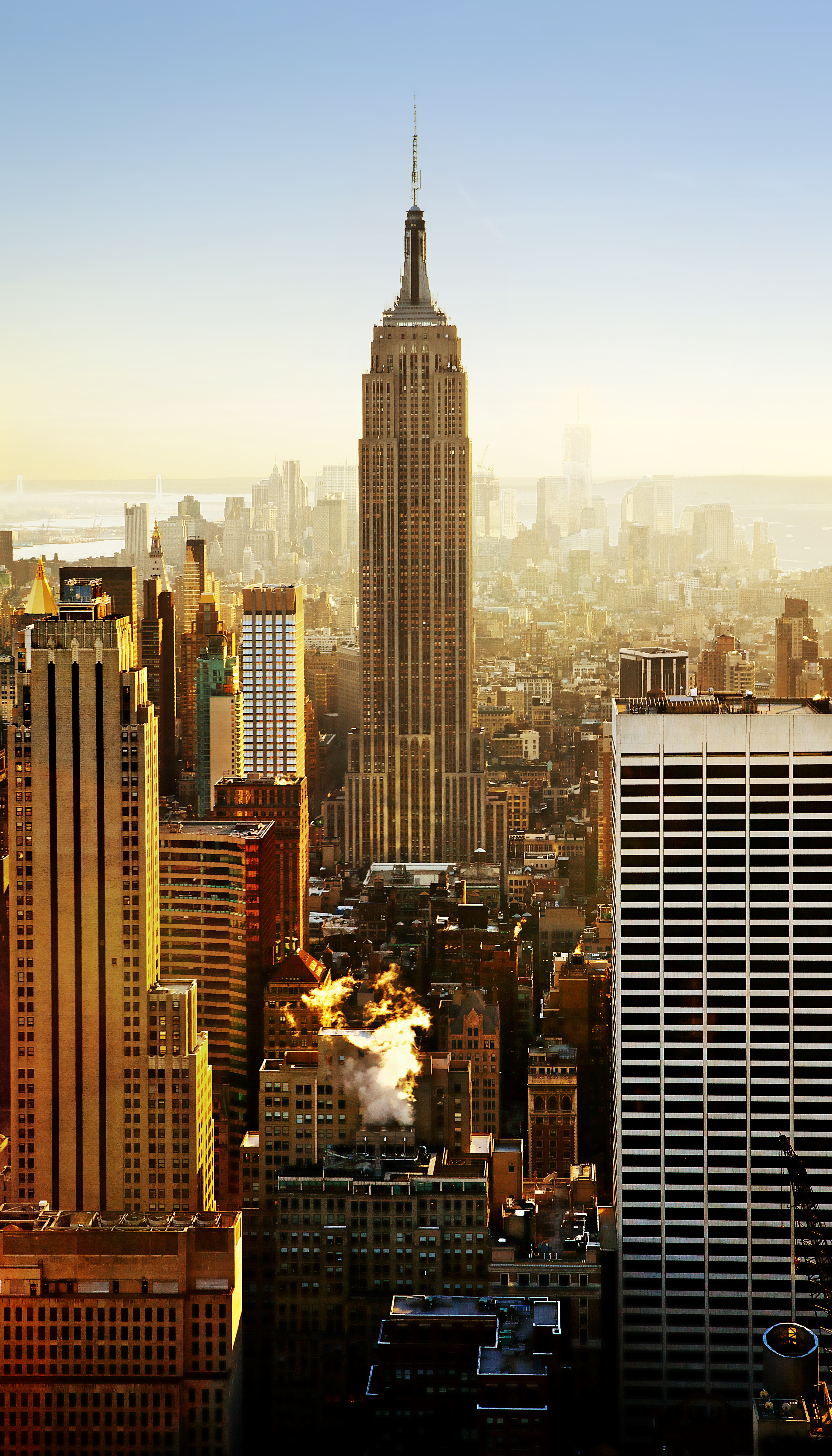 New York skyline bij nacht met lichten